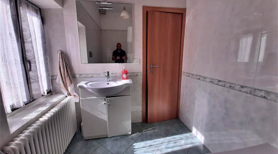 Photo 37